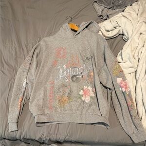 Gray Graphic Women's Hoodie Yla